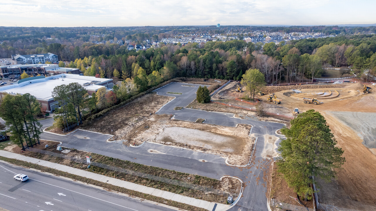 Apollo @ Davis in Morrisville, NC - Building Photo