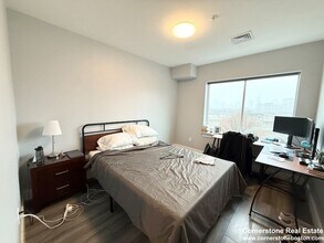 55 W Fifth St, Unit 609 in Boston, MA - Building Photo - Building Photo