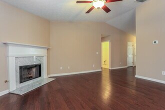 75 Bellaire Ln in Newnan, GA - Building Photo - Building Photo