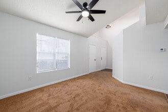 Pickwick Place in Springfield, MO - Building Photo - Building Photo