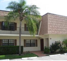 4259 Oak Terrace Dr in Greenacres, FL - Building Photo