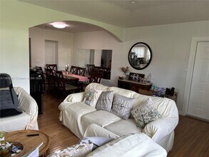 7515 Dickens Ave in Miami Beach, FL - Building Photo - Building Photo