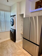 21275 NE 8th Pl in Miami, FL - Building Photo - Building Photo