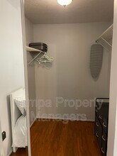 9015 Westchester Cir in Tampa, FL - Building Photo - Building Photo