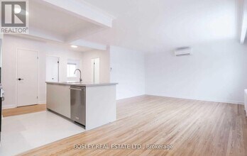 555 Birchmount Rd in Toronto, ON - Building Photo - Building Photo