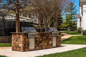 The Ashborough in Ashburn, VA - Building Photo - Building Photo