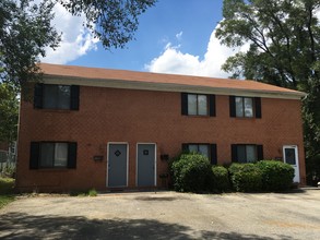 106 Lee Ave NE in Roanoke, VA - Foto de edificio - Building Photo