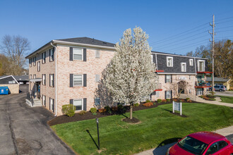 Hillcrest Apartments in Findlay, OH - Building Photo - Primary Photo