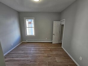 206 Lawrence St in Paterson, NJ - Building Photo - Building Photo