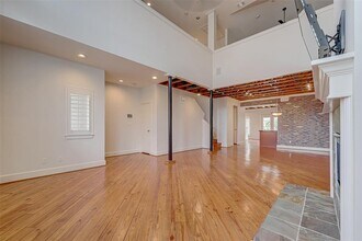 915 Knox St in Houston, TX - Building Photo - Building Photo