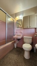 2707 NE 32nd St, Unit Studio in Fort Lauderdale, FL - Building Photo - Building Photo