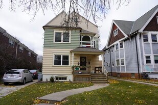 2559 N Frederick Ave, Unit 2559 N Frederick Ave in Milwaukee, WI - Building Photo