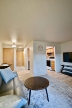 7016 Weimer Rd in Anchorage, AK - Building Photo - Building Photo