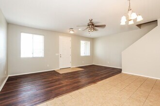 5412 W Albeniz Pl in Phoenix, AZ - Building Photo - Building Photo