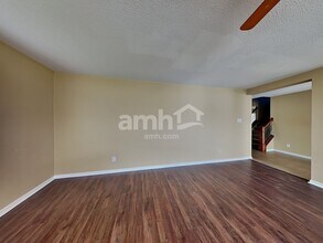 7927 Newhall Way in Indianapolis, IN - Building Photo - Building Photo