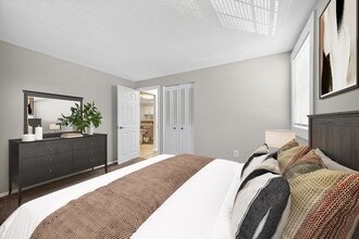 Eagle Rock Apartments at Nashua in Nashua, NH - Foto de edificio - Building Photo