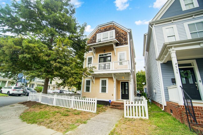 540 Dubois Court in Charlotte, NC - Foto de edificio - Building Photo