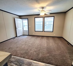 9359 Starboard Dr in Fair Haven, MI - Foto de edificio - Building Photo