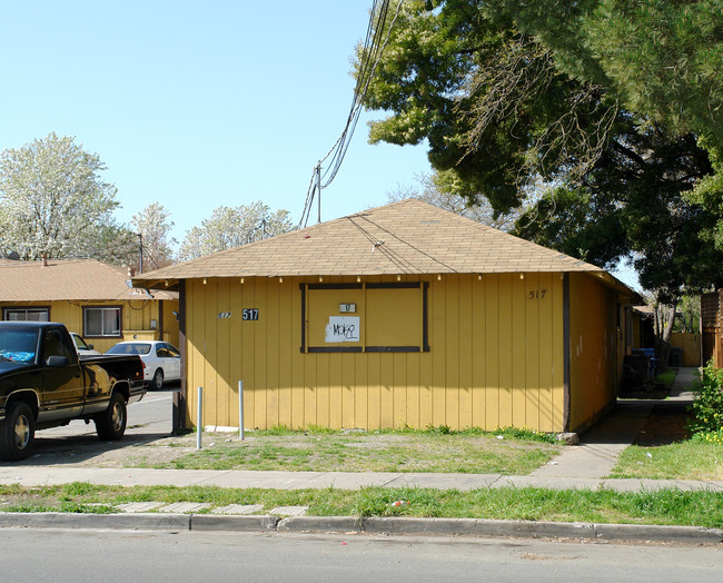 517 Olive St in Santa Rosa, CA - Building Photo - Building Photo