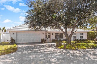 2810 NE 60th St in Fort Lauderdale, FL - Foto de edificio - Building Photo