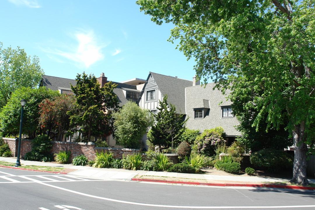 Berkeley Rooming House in Berkeley, CA - Building Photo