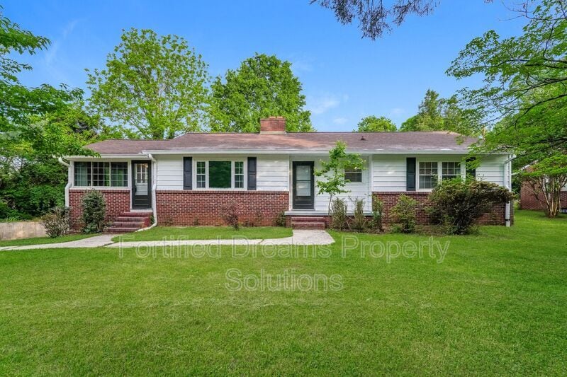 2924 S Stratford Rd in Winston-Salem, NC - Building Photo