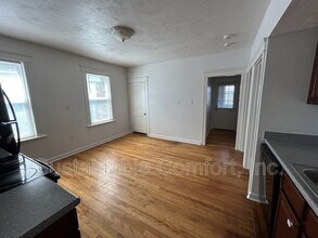 62 Sterling St in Worcester, MA - Building Photo - Building Photo