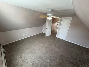 427 Raft Ave in Holbrook, NY - Building Photo - Building Photo