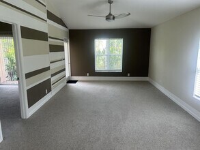 1107 Via Jardin in Riviera Beach, FL - Building Photo - Building Photo