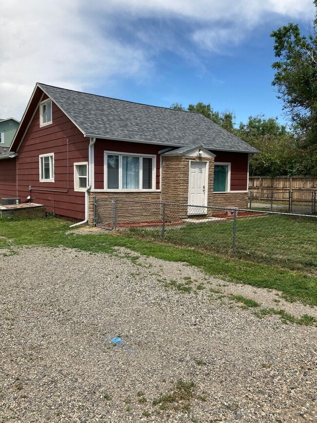 property at 625 Winemiller Ln