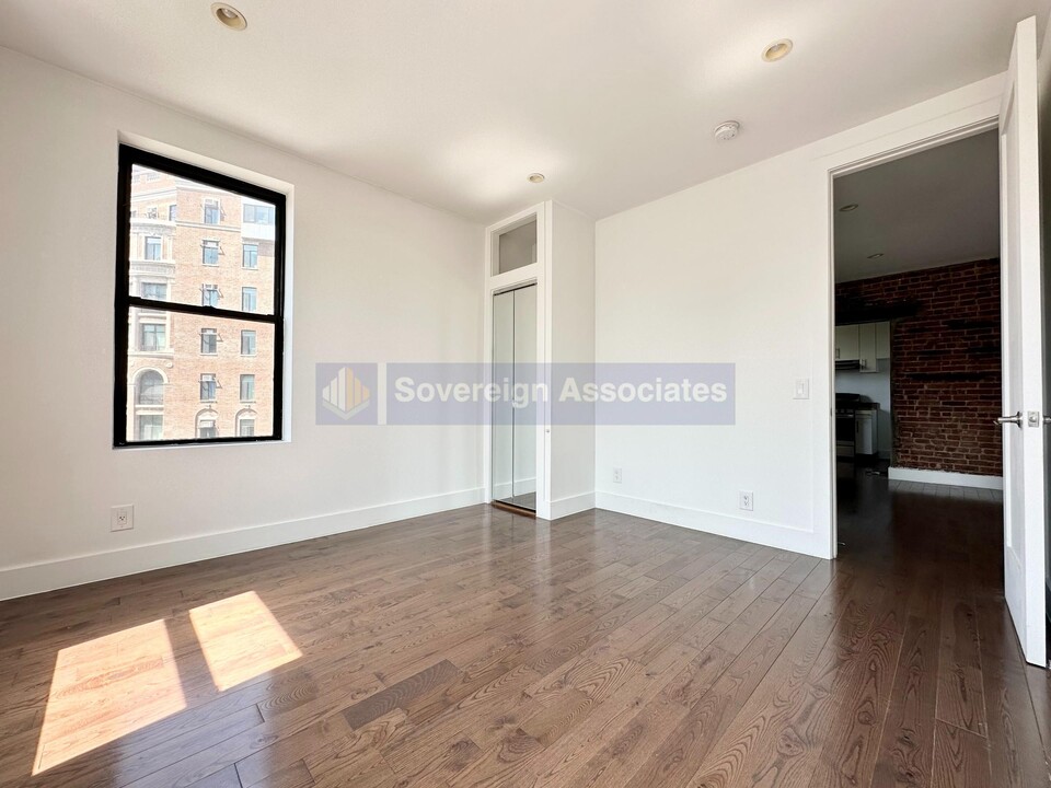 285 St Nicholas Ave Photo