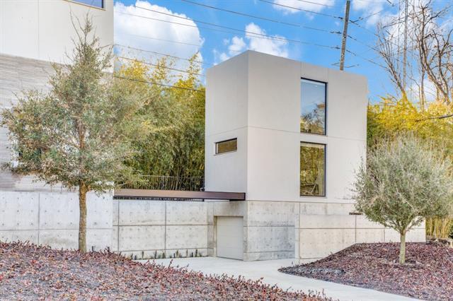 4000 Stonebridge Dr in Dallas, TX - Building Photo