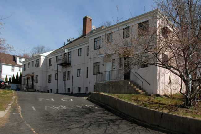 100 Chestnut St in West Orange, NJ - Building Photo - Building Photo