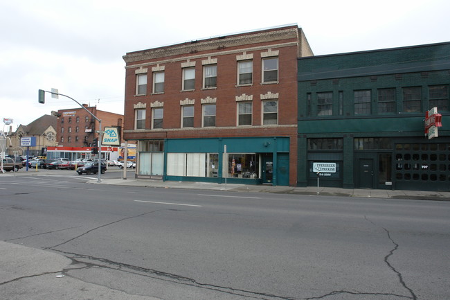 Collins Apartments in Spokane, WA - Foto de edificio - Building Photo