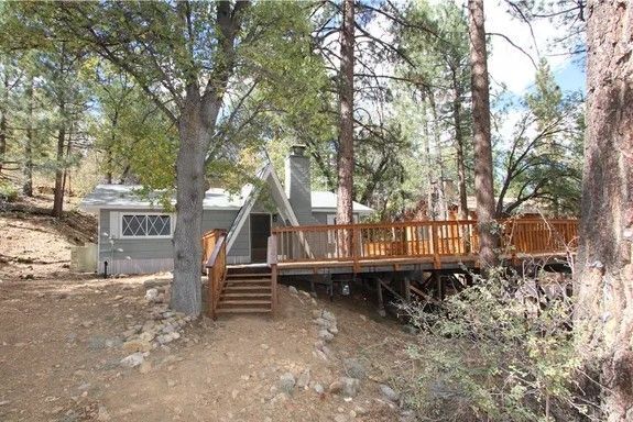 884 Spruce Ln in Big Bear, CA - Building Photo