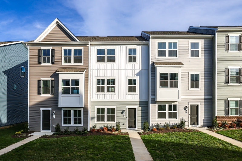 20 Brookfield Mews in Ranson, WV - Foto de edificio