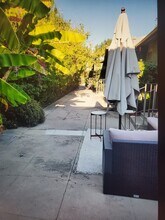 4419 Ledge Ave in Toluca Lake, CA - Building Photo - Building Photo
