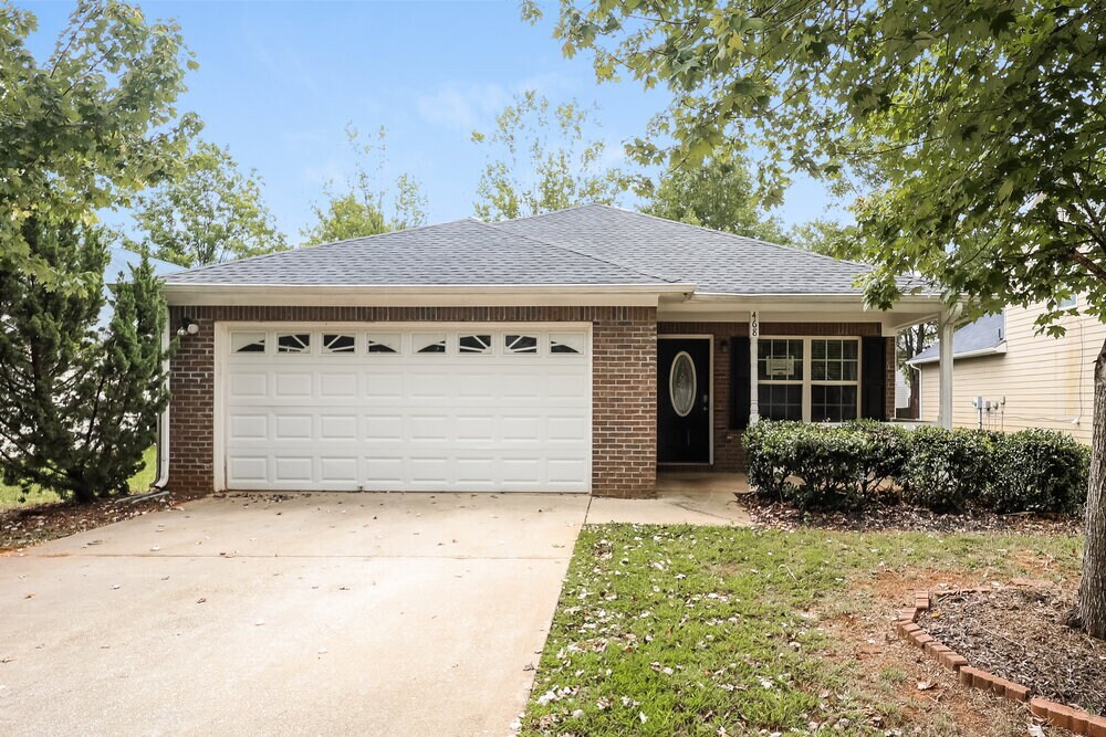 468 Cathedral Dr in Mcdonough, GA - Building Photo