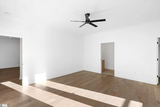 100 Lepak Ln in Greenville, SC - Building Photo - Building Photo