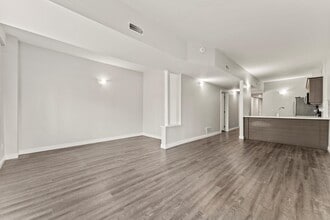 1501 Elsmere Av in Windsor, ON - Building Photo - Building Photo