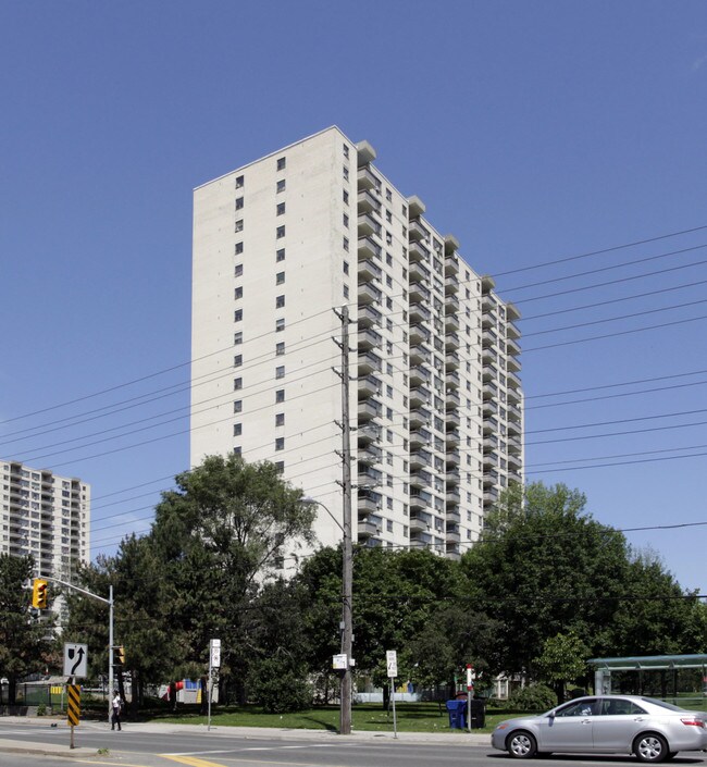 Kingsview Park in Toronto, ON - Building Photo - Building Photo