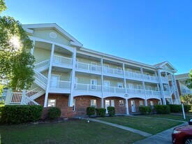 3947 Gladiola Ct, Unit 301 in Myrtle Beach, SC - Building Photo