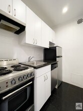 WEST 73 STREET in New York, NY - Foto de edificio - Building Photo