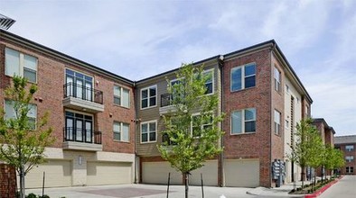 13301 Galleria Pl-Unit -3212 in Farmers Branch, TX - Building Photo - Building Photo