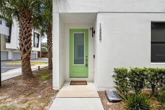 1332 W Gray St in Tampa, FL - Building Photo - Building Photo