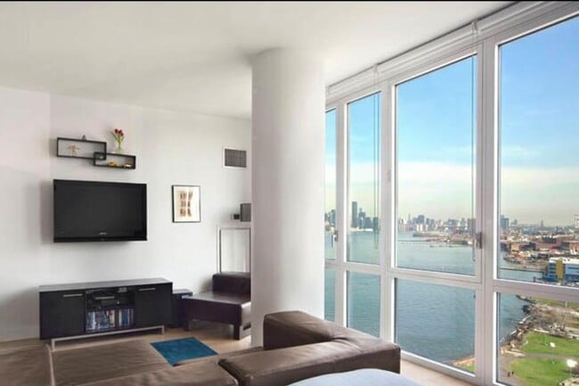 property at 22 N 6th St