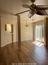 8801 Mohamed Cir in Elk Grove, CA - Building Photo - Building Photo