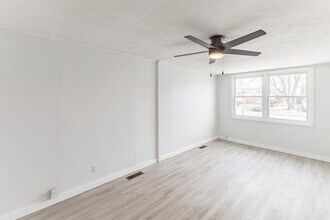 3214 Fairacres Rd SW in Huntsville, AL - Building Photo - Building Photo