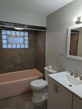 652 Armistice Blvd in Pawtucket, RI - Building Photo - Building Photo