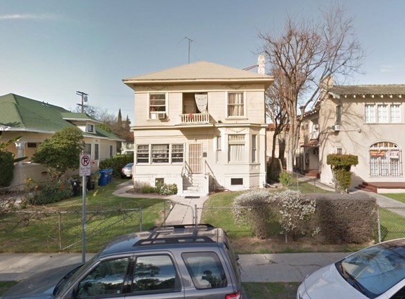 1215 W 30th St, Unit 1 in Los Angeles, CA - Building Photo